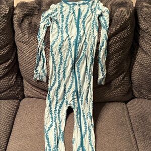 Cozy Blue and White Kids Pajamas with no feet